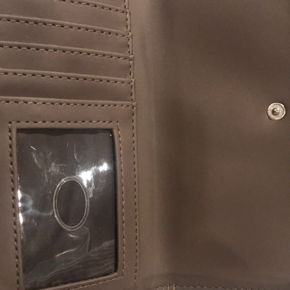 Guess Los Angeles Bags Guess Los Angeles Wallet Poshmark